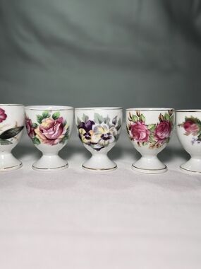 Vintage Japan Gold Rimmed Floral Egg Cups (5) Cottage Core Shabby Chic 1940s/50s
